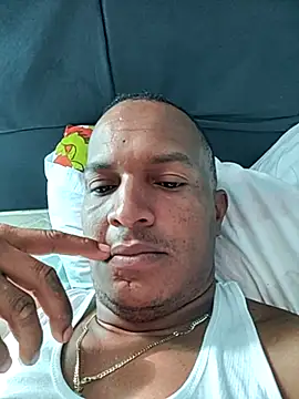 Snapshot of luis391986 chatting on 28, 6, 2026 luis391986 online show from 28, 6, 2026