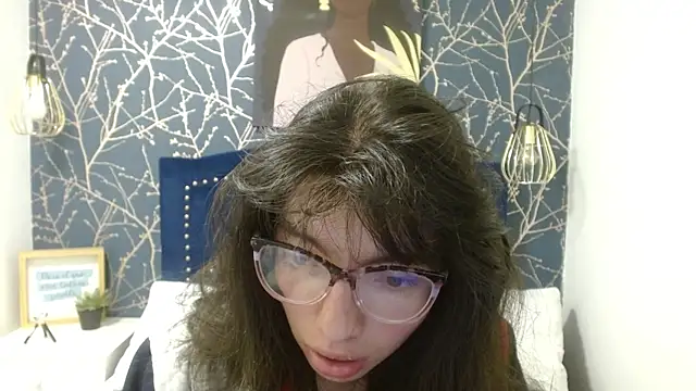 Snapshot of Allyshon_ chatting on 27, 5, 2026 Allyshon online show from 27, 5, 2026