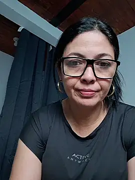 Snapshot of Scarlett_Valnyx chatting on 1, 6, 2026 Scarlett Valnyx online show from 1, 6, 2026