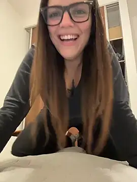 Snapshot of lilylovelesss chatting on 3, 6, 2026 lilylovelesss online show from 3, 6, 2026