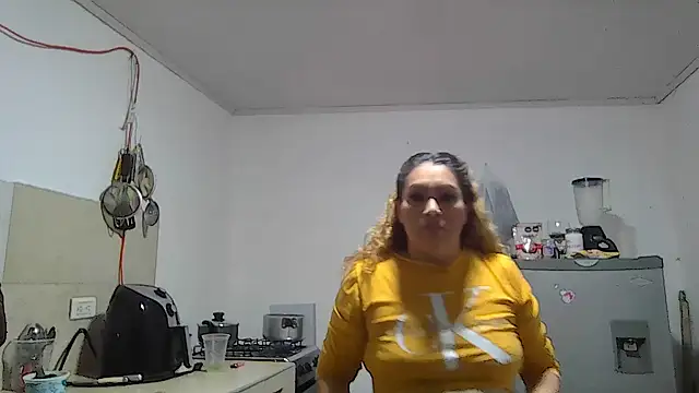 Layla-Astrum online show from 8, 6, 2026