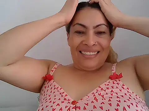 Layla-Astrum online show from 25, 6, 2026