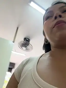 ISABELLA  LUNA online show from 8, 6, 2026