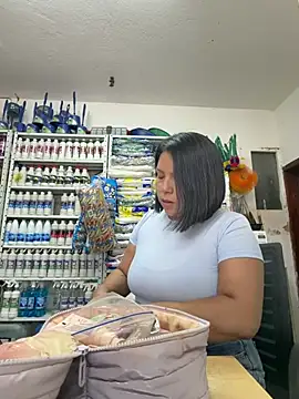 ISABELLA  LUNA online show from 17, 6, 2026