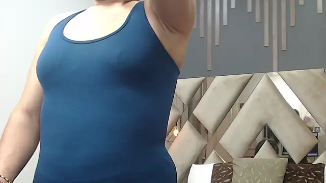Snapshot of MartinaaFit chatting on 2, 6, 2026 MartinaaFit online show from 2, 6, 2026