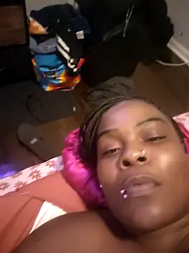 Snapshot of damnshegotass chatting on 24, 6, 2026 damnshegotass online show from 24, 6, 2026