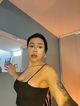 FERNANDAXX  online show from 9, 7, 2026