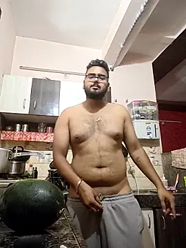 Snapshot of Sexyboyforyou33 chatting on 22, 5, 2026 Sexyboyforyou33 online show from 22, 5, 2026