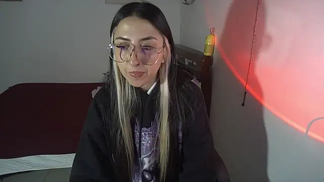 Snapshot of Frida_nymph chatting on 12, 6, 2026 Frida nymph online show from 12, 6, 2026