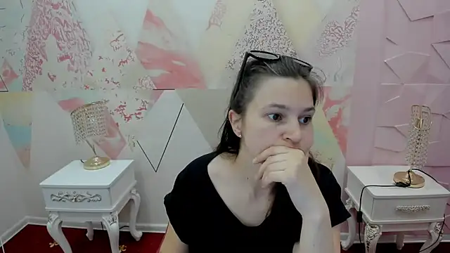 Snapshot of Cenny_love chatting on 20, 5, 2026 Cenny love online show from 20, 5, 2026