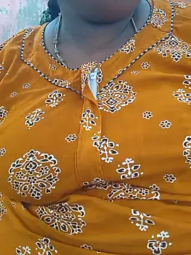 Snapshot of geetha431 chatting on 9, 6, 2026 geetha431 online show from 9, 6, 2026