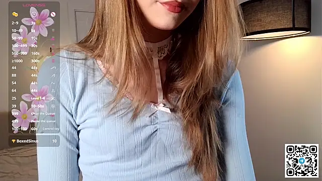Snapshot of CassieVale chatting on 8, 6, 2026 CassieVale online show from 8, 6, 2026