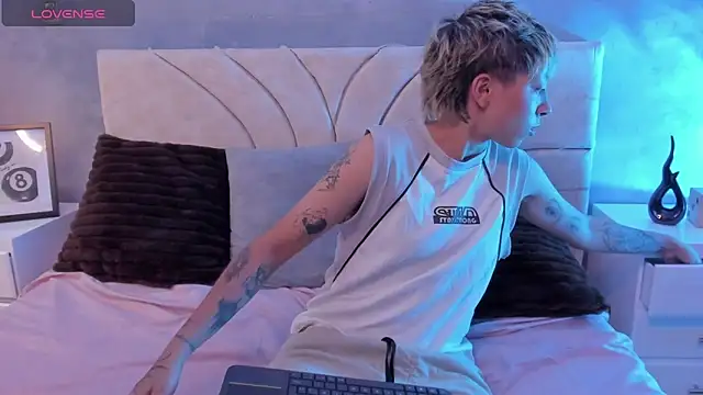vane grey online show from 8, 6, 2026