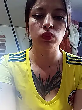 Snapshot of Lucia_evans22 chatting on 7, 7, 2026 Lucia evans22 online show from 7, 7, 2026