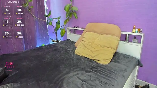 NicolePepper online show from 28, 6, 2026