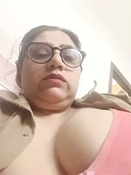 Snapshot of yourchahat27 chatting on 2, 7, 2026 yourchahat27 online show from 2, 7, 2026