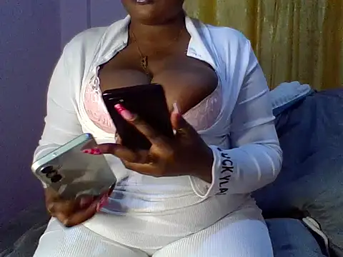Snapshot of blessed020 chatting on 5, 6, 2026 blessed020 online show from 5, 6, 2026