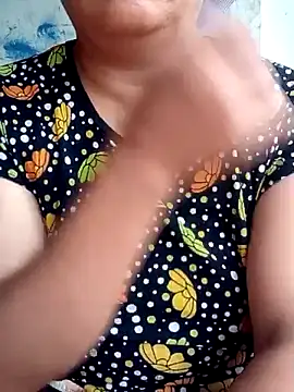 Snapshot of Bong_sexy chatting on 18, 6, 2026 Bong sexy online show from 18, 6, 2026