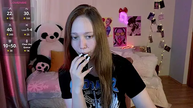 Snapshot of TinaShelton chatting on 25, 6, 2026 TinaShelton online show from 25, 6, 2026