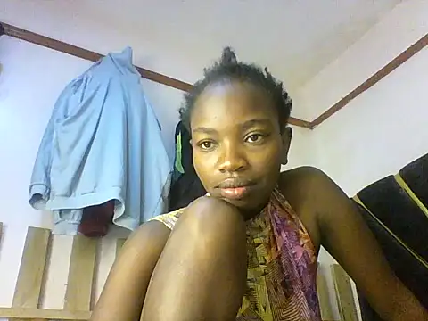 Snapshot of aliana082169 chatting on 15, 6, 2026 aliana082169 online show from 15, 6, 2026