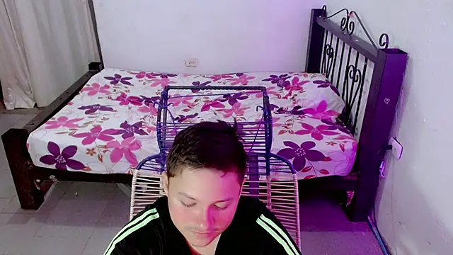 Snapshot of NYC_Bby chatting on 5, 7, 2026 NYC Bby online show from 5, 7, 2026