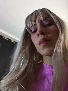 Snapshot of sofi_diaz1 chatting on 4, 6, 2026 sofi diaz1 online show from 4, 6, 2026