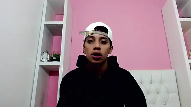 Snapshot of jl_brayan12 chatting on 12, 6, 2026 jl brayan12 online show from 12, 6, 2026
