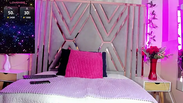 Snapshot of hada_russo chatting on 15, 7, 2026 hada russo online show from 15, 7, 2026