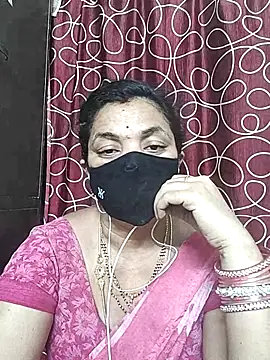 Snapshot of Leela_555 chatting on 26, 6, 2026 Leela 555 online show from 26, 6, 2026