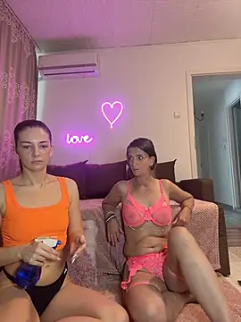 Sabrinee xx divine online show from 19, 6, 2026