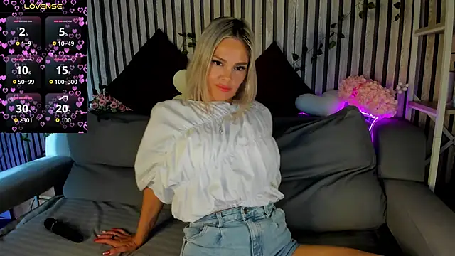 Snapshot of Betty_Brock chatting on 26, 6, 2026 Betty Brock online show from 26, 6, 2026