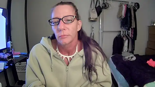 Snapshot of Quartz1Champagne chatting on 15, 6, 2026 Quartz1Champagne online show from 15, 6, 2026