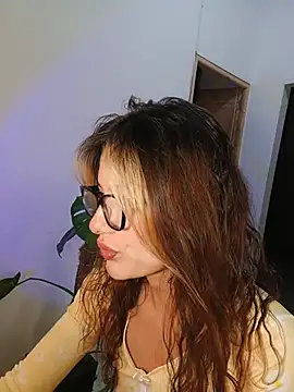 Snapshot of karenarango chatting on 17, 6, 2026 karenarango online show from 17, 6, 2026