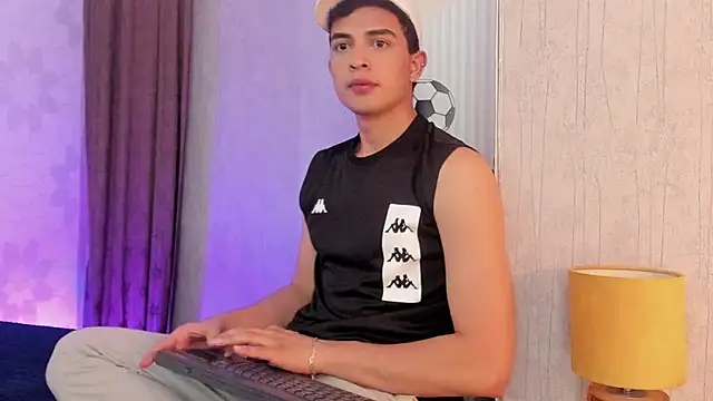 Snapshot of willy_diamond chatting on 1, 7, 2026 willy diamond online show from 1, 7, 2026