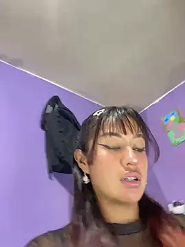 Leyla collinss  online show from 13, 7, 2026