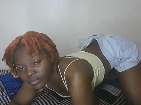 Snapshot of Aura_desire chatting on 19, 6, 2026 Aura desire online show from 19, 6, 2026