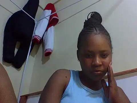 Snapshot of Prettydoll2 chatting on 31, 5, 2026 Prettydoll2 online show from 31, 5, 2026