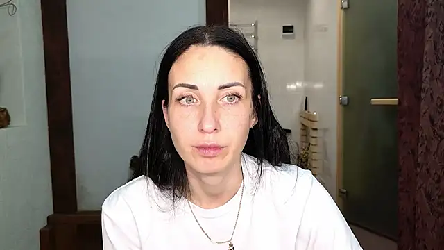 BouncySweety online show from 17, 11, 2025