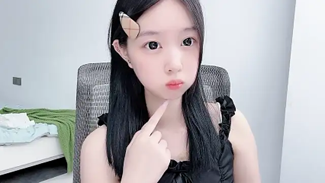 Snapshot of Yoyo33355 chatting on 9, 7, 2026 Yoyo33355 online show from 9, 7, 2026