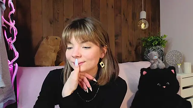 IvoryPesante online show from 23, 6, 2026