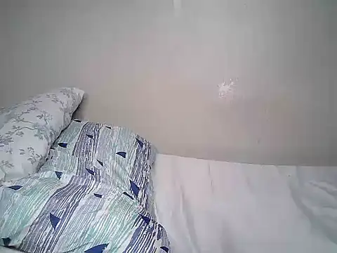 Snapshot of Queen_pretty2 chatting on 8, 6, 2026 Queen pretty2 online show from 8, 6, 2026