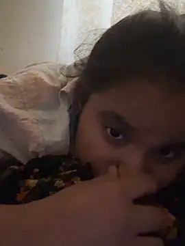 Snapshot of varsha_00 chatting on 1, 6, 2026 varsha 00 online show from 1, 6, 2026