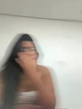 Eumileninha online show from 27, 5, 2026