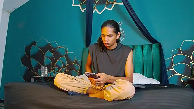 Snapshot of maxi_max0 chatting on 16, 7, 2026 maxi max0 online show from 16, 7, 2026
