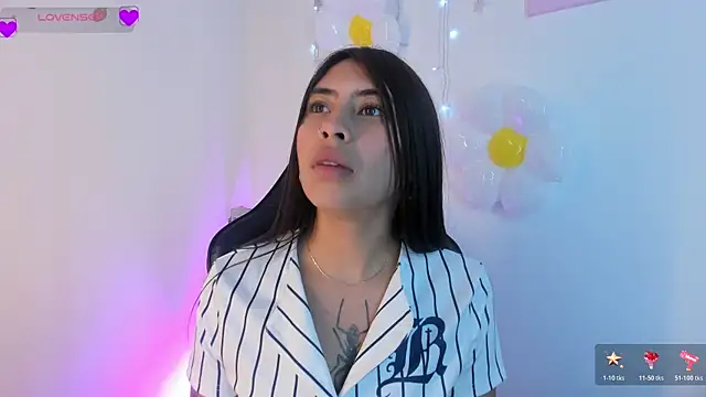 -Macarron- online show from 3, 7, 2026