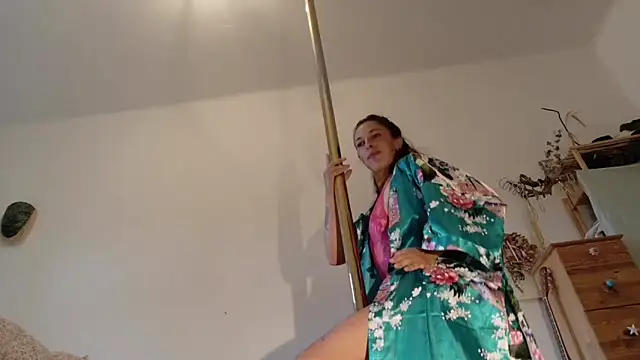 PriscillaPole online show from 11, 6, 2026