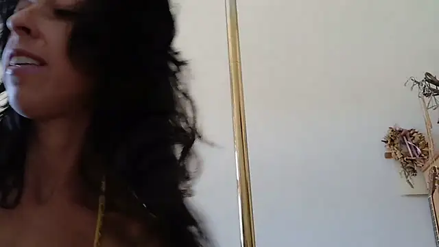 Snapshot of PriscillaPole chatting on 8, 8, 2026 PriscillaPole online show from 8, 8, 2026