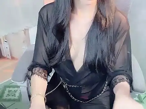 -Naomii  online show from 13, 7, 2026
