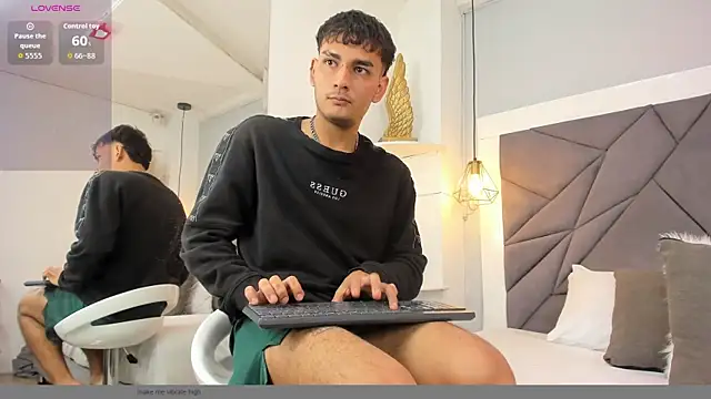 Snapshot of LiamBlake_ chatting on 10, 6, 2026 LiamBlake online show from 10, 6, 2026