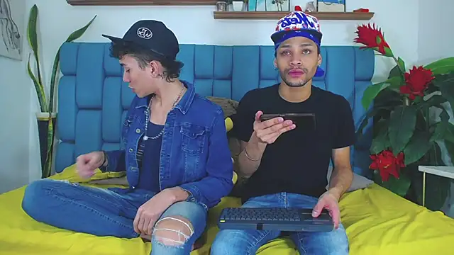 STRANGER BOYS online show from 7, 7, 2026
